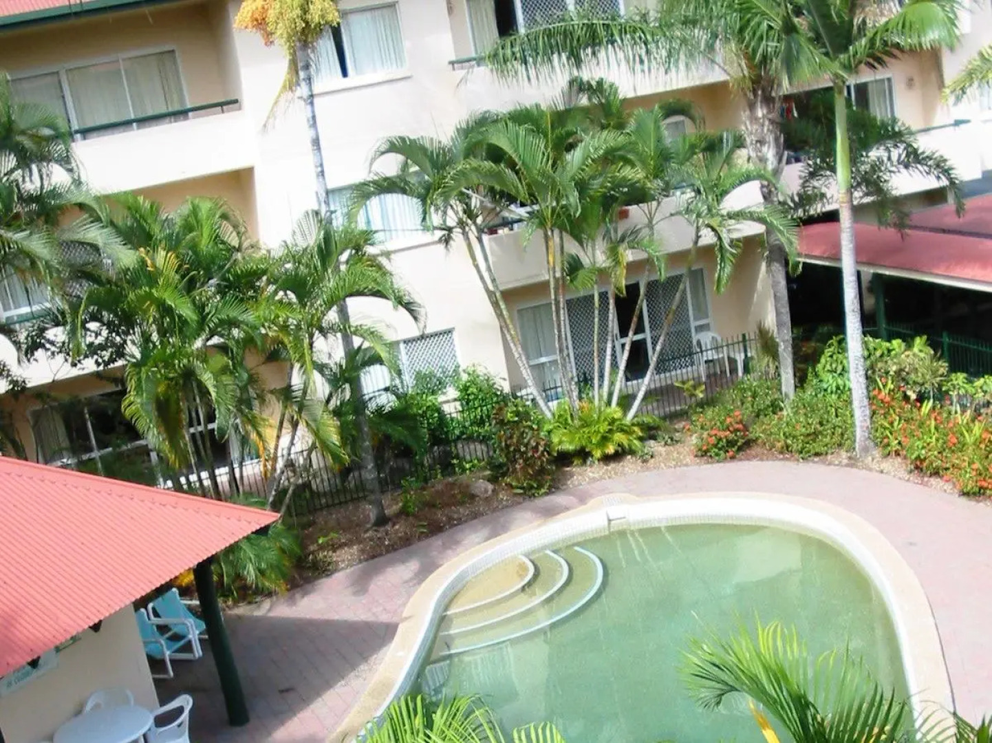 Tradewinds McLeod Holiday Apartments