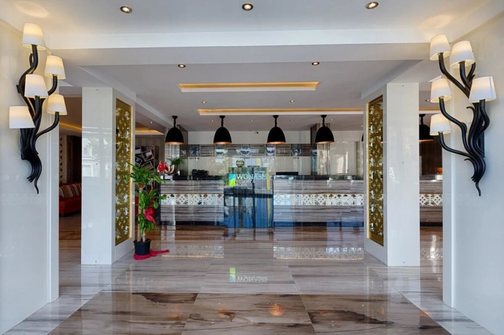 Wonasis Resort & Aqua Hotel