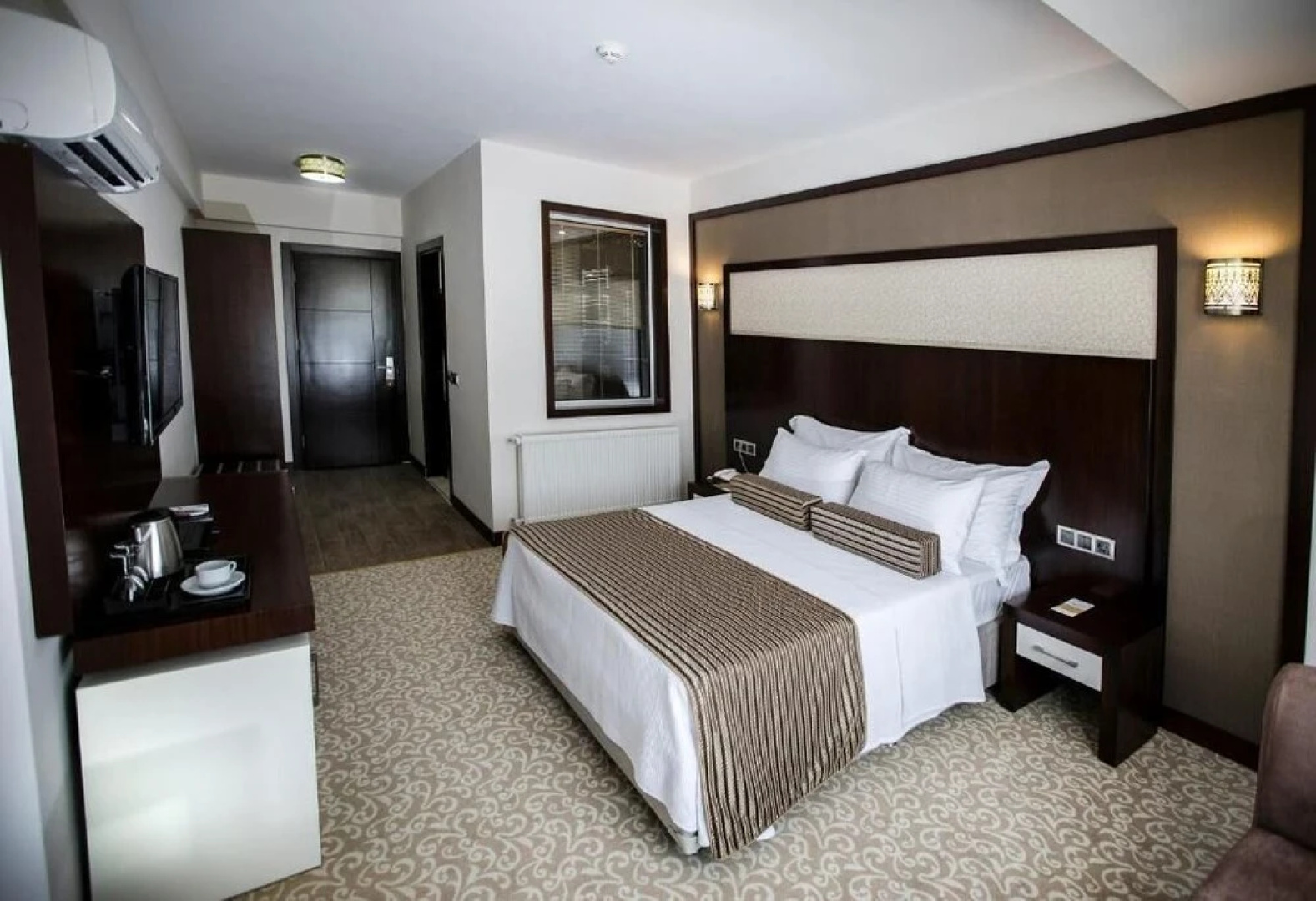 Lavin Otel