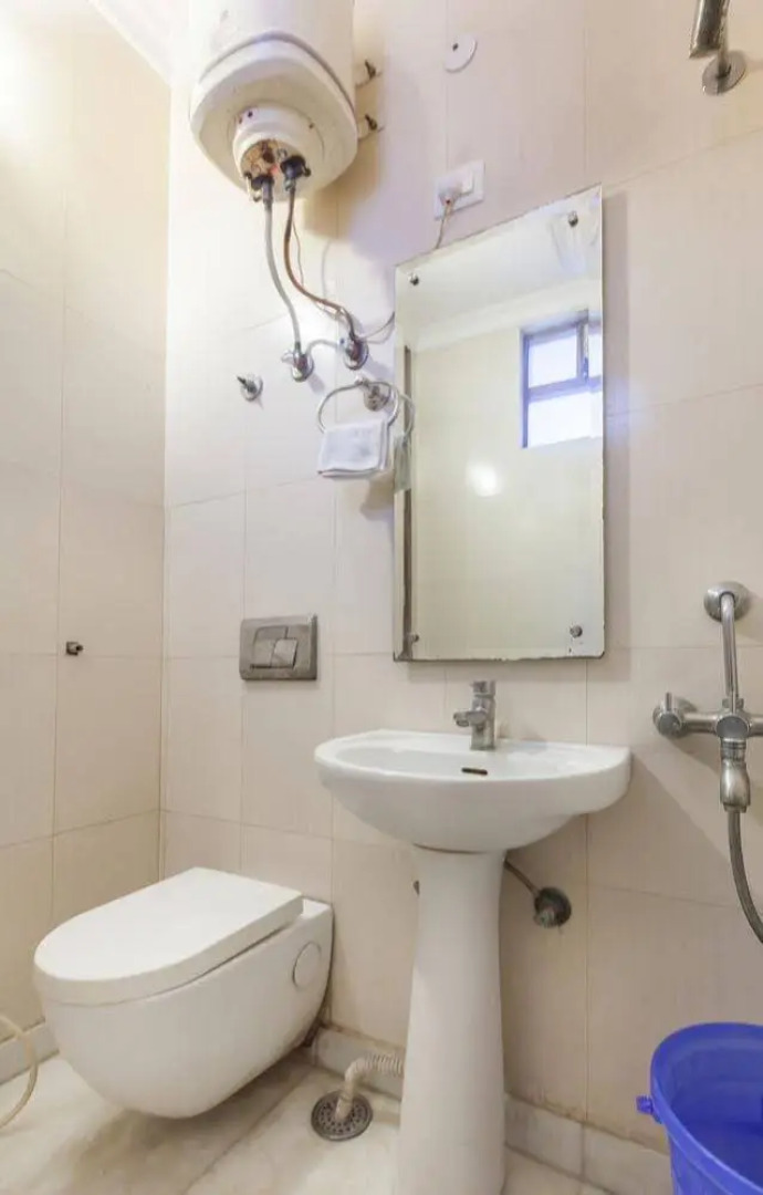 OYO Rooms Noida City Centre 196