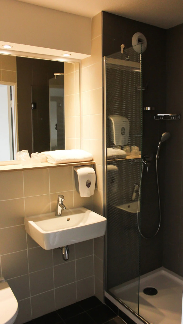 B&B HOTEL Lyon Aéroport Saint-Quentin-Fallavier