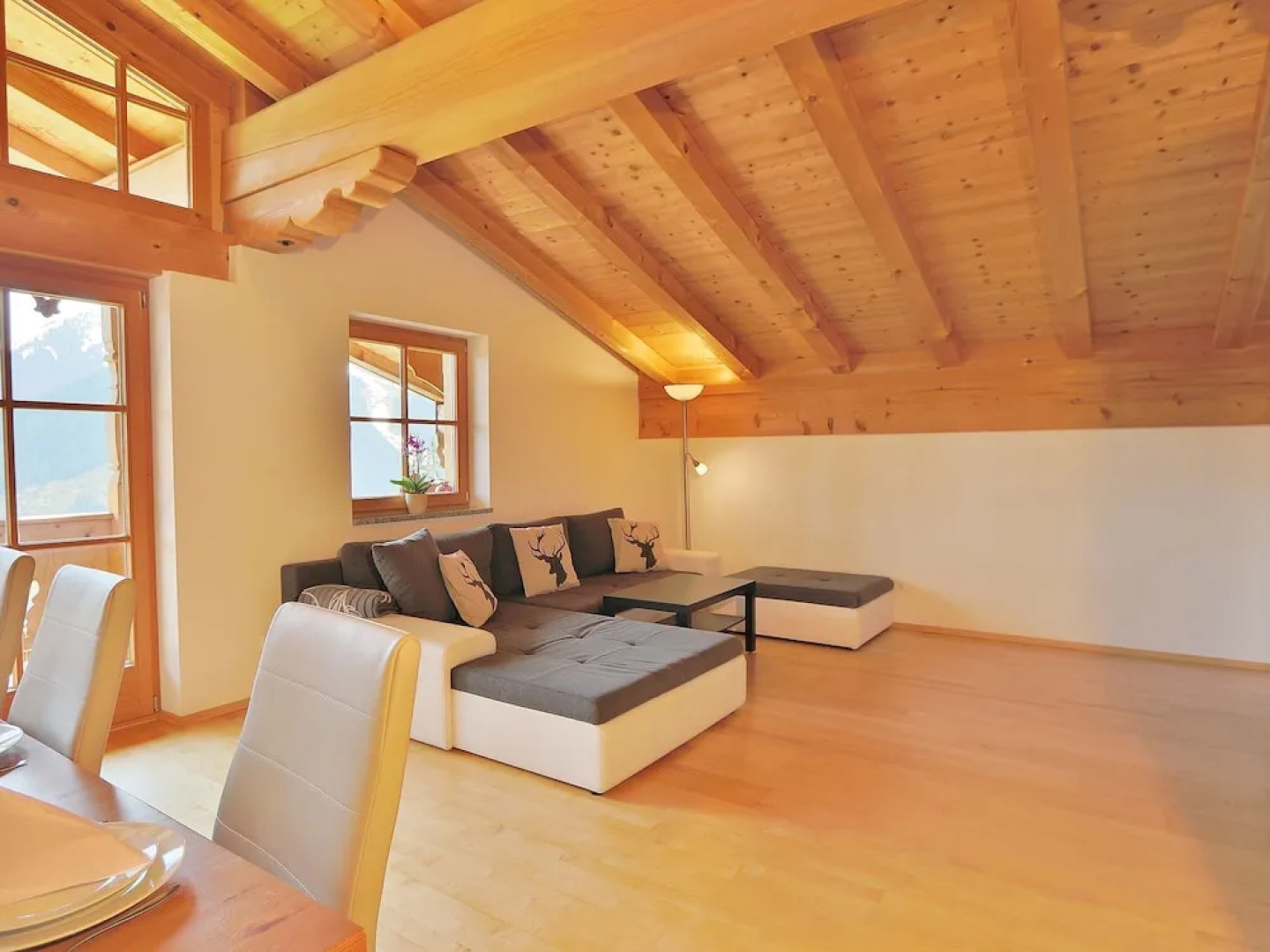 Spacious Apartment With Mountain View in Brixen im Thale