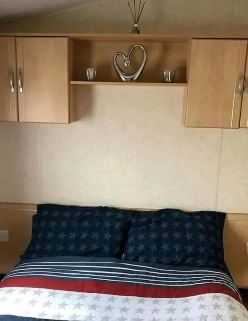 Captivating Three Bedroom Caravan tv in Each Room