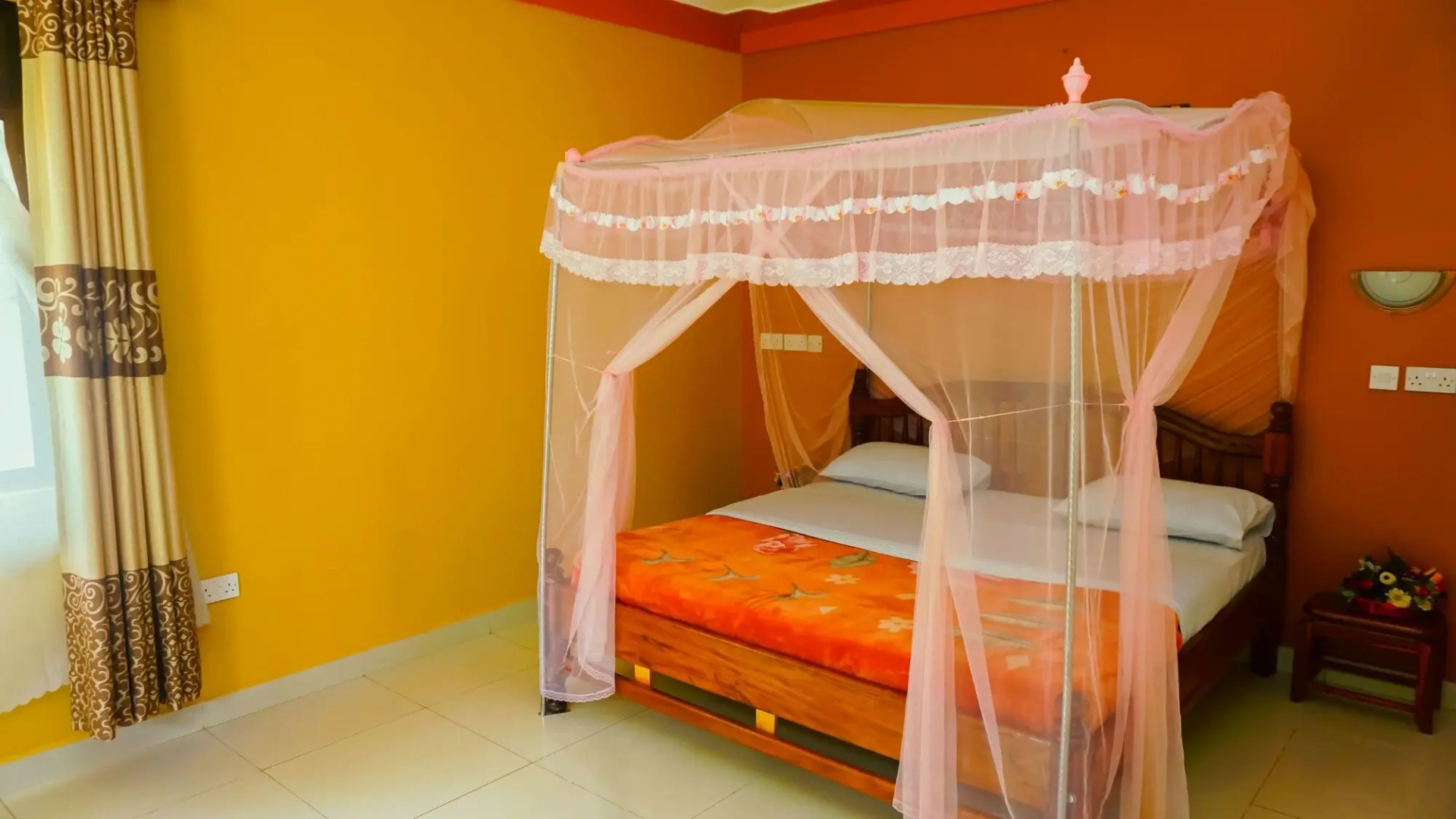 Lake Bunyonyi Overland Resort