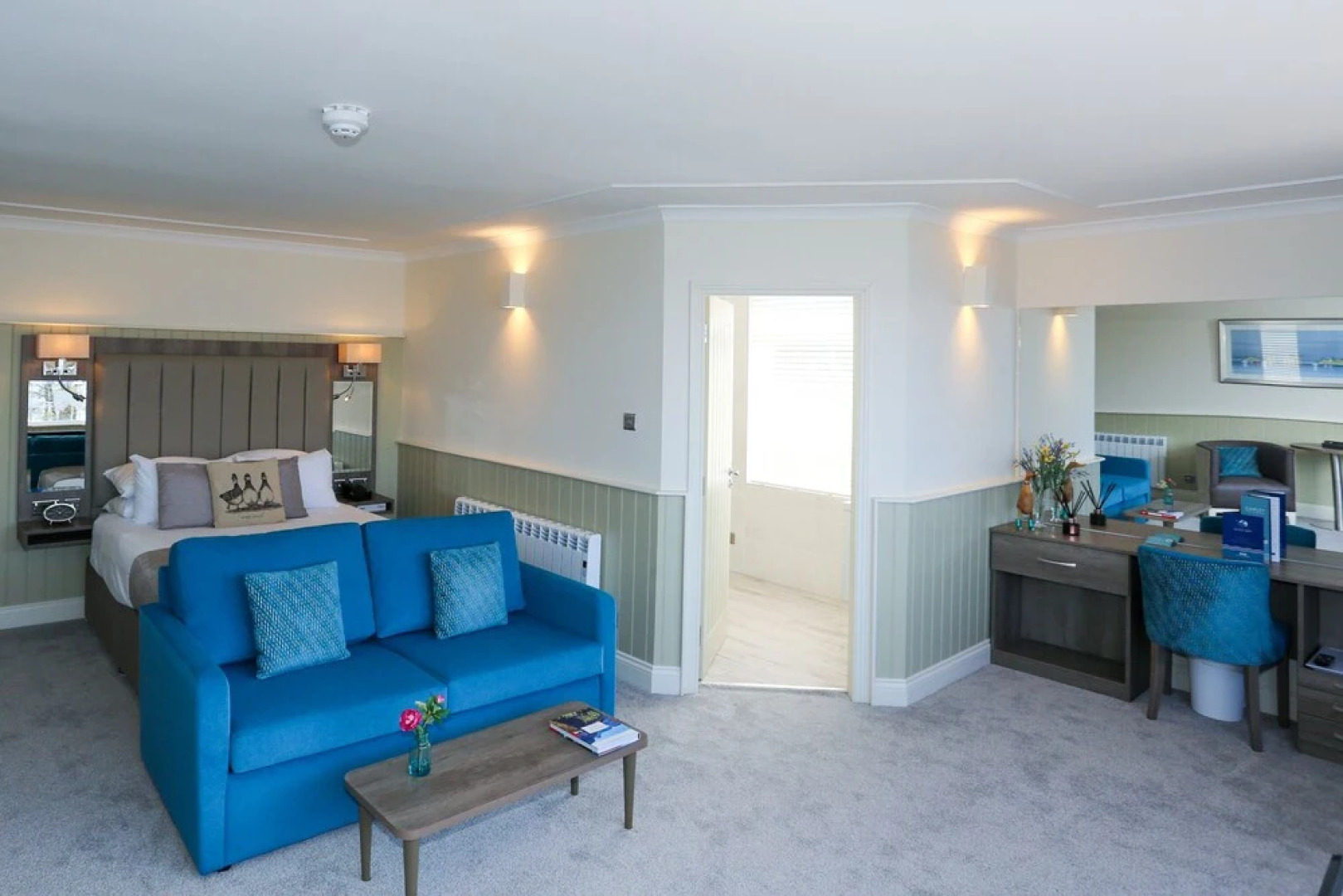 Duck Bay Hotel  Restaurant