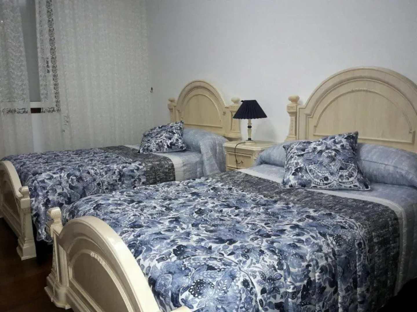 1ª LÍNEA DE PLAYA, VISTAS AL MAR Y MUY CÉNTRICO.