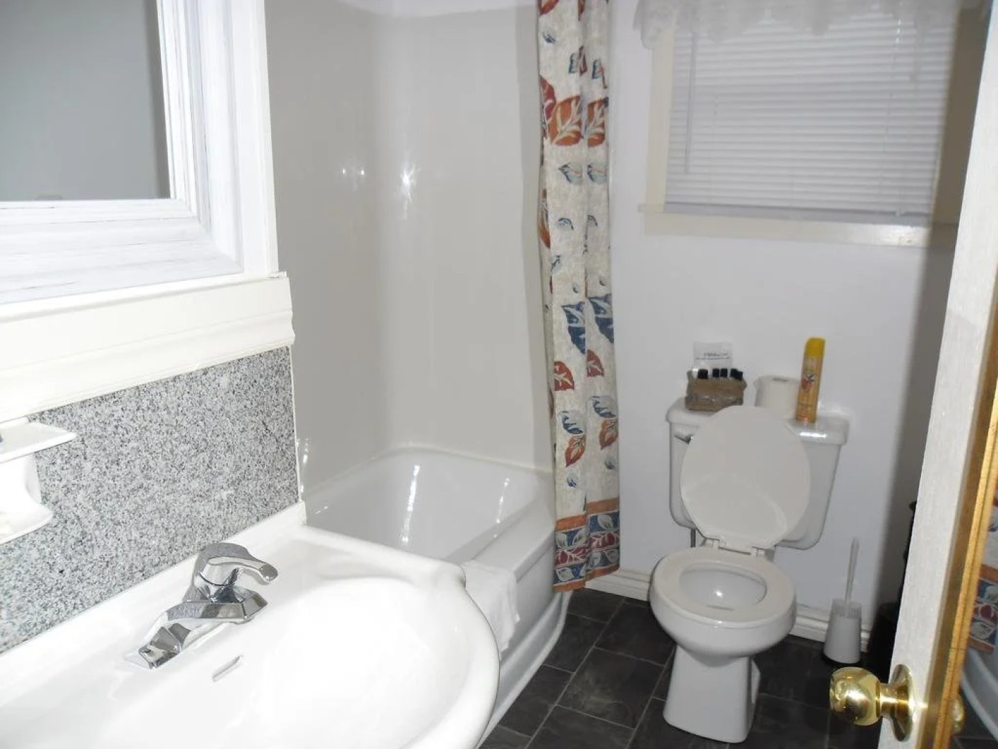 Auberge Restwell Motel