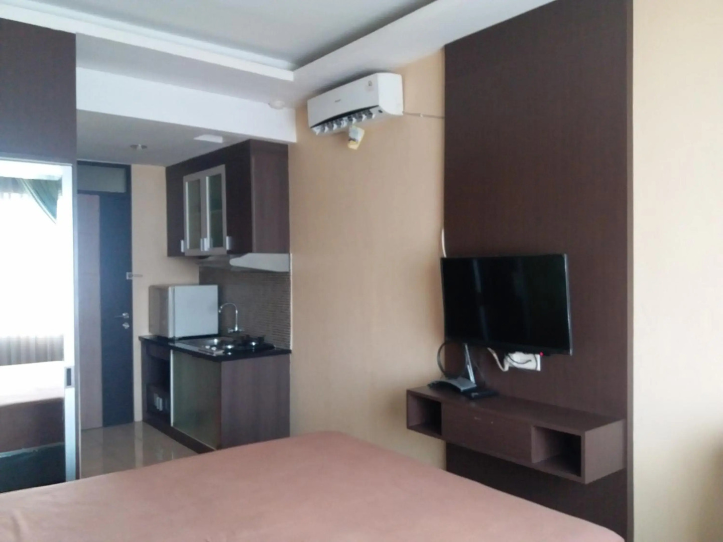 High Livin Apartment Baros