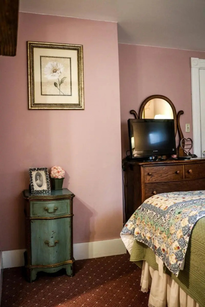 The Cornell Inn, Lenox & The Berkshires