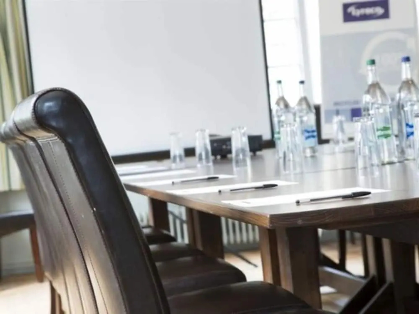 The Kings Arms Hotel - Inn