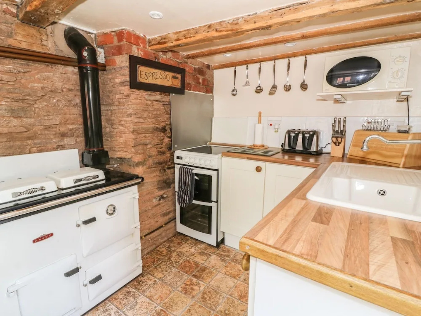 Poston Holiday Cottage