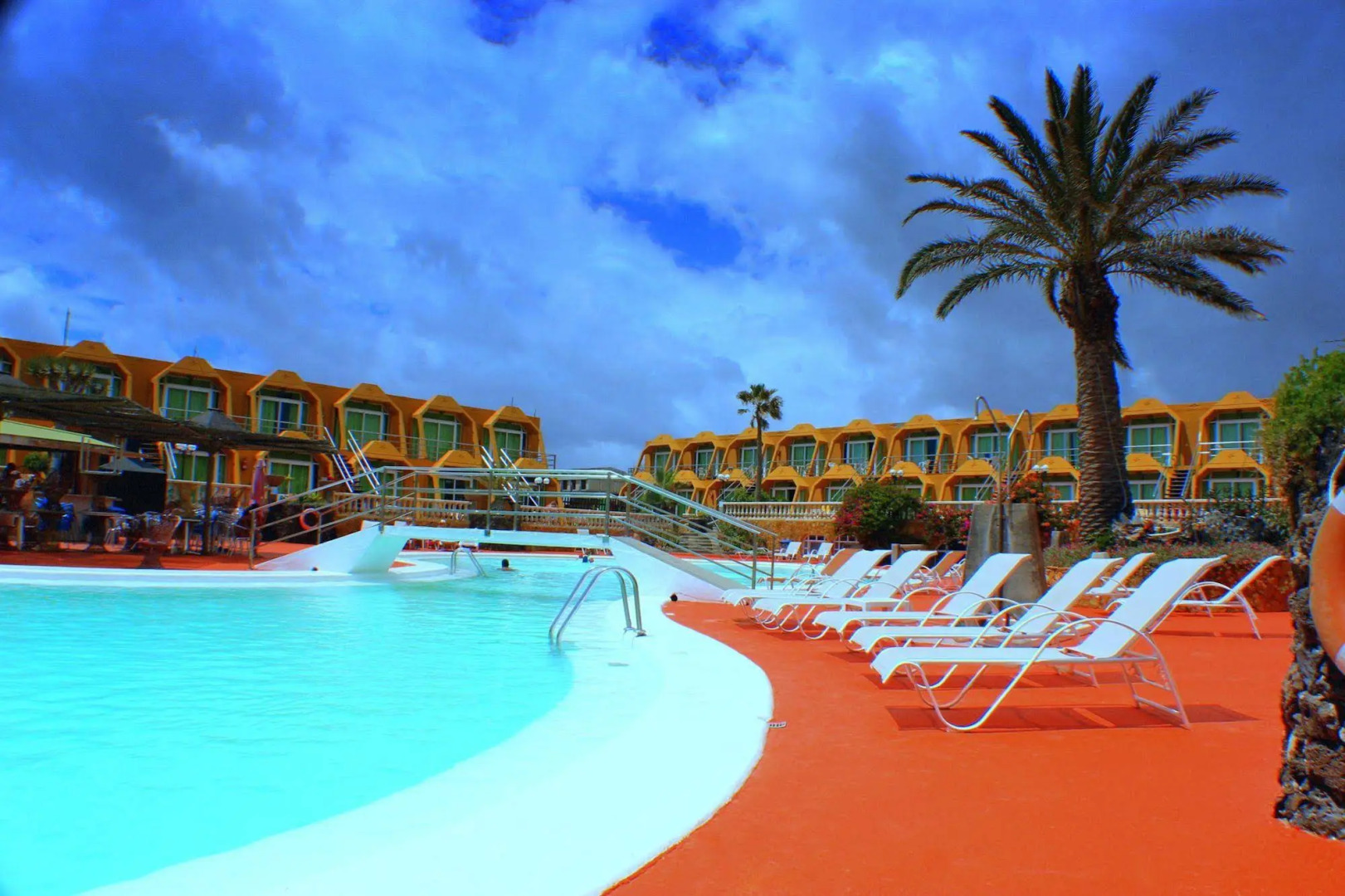 Aparthotel la Piramide