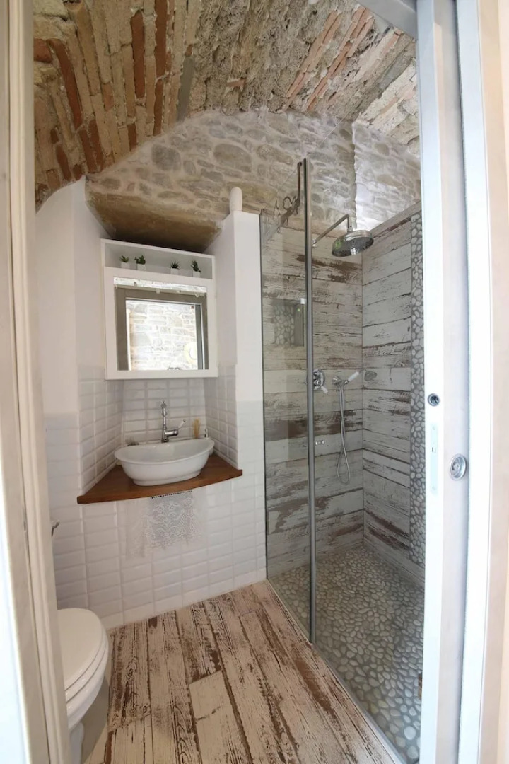 Studio in Popolano, with Wonderful Mountain View, Enclosed Garden And Wifi