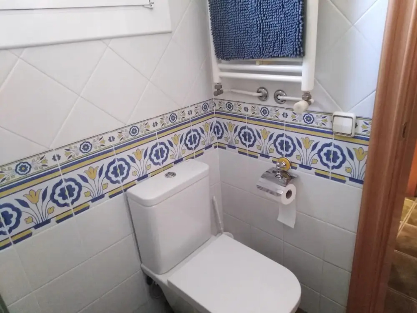 Private Rooms - Fira 2