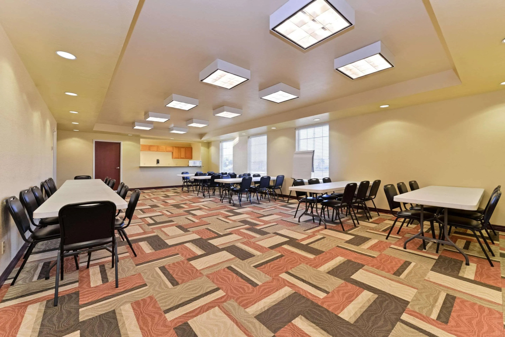 Express Inn & Suites