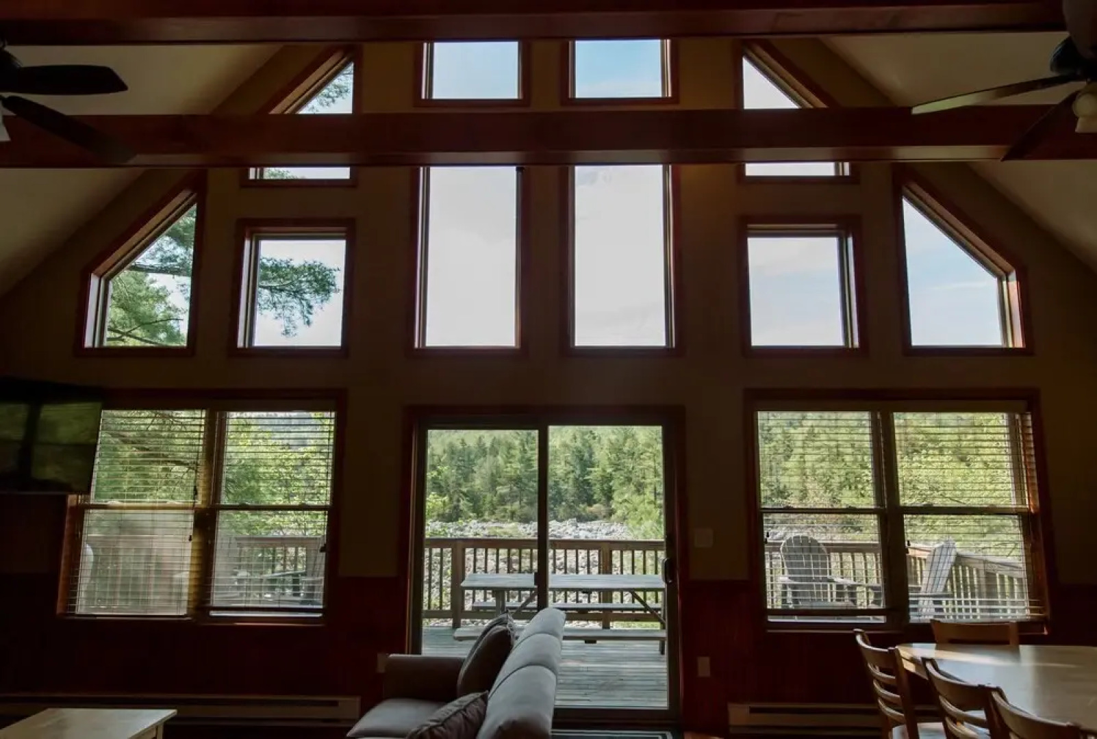 Boulder Field Lodge ~ HOT TUB ~ Free Linens