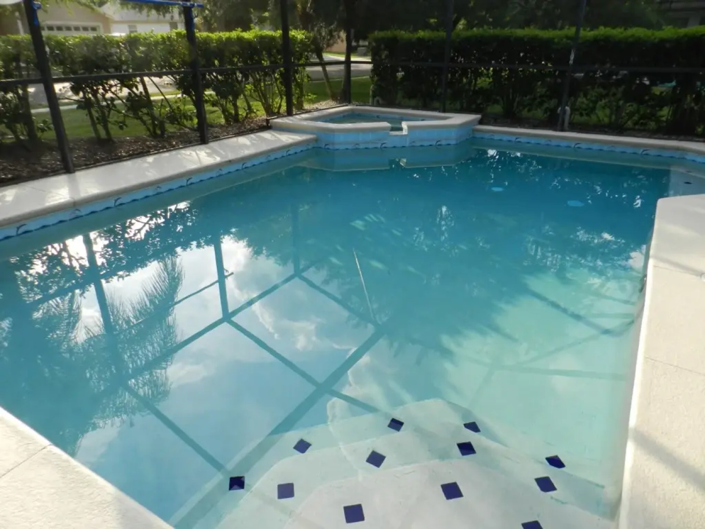 6/3 Pool home with spa and games room!, Clermont, US