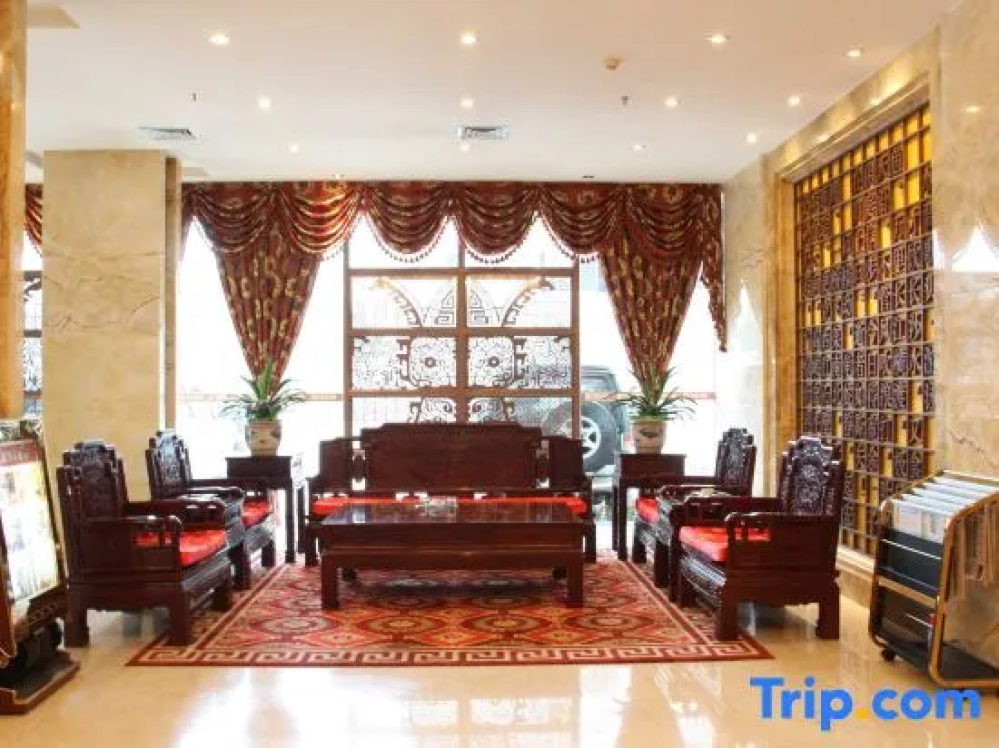 Three Gorges Feng Hotel (Zhongxian Guoyuan Road)