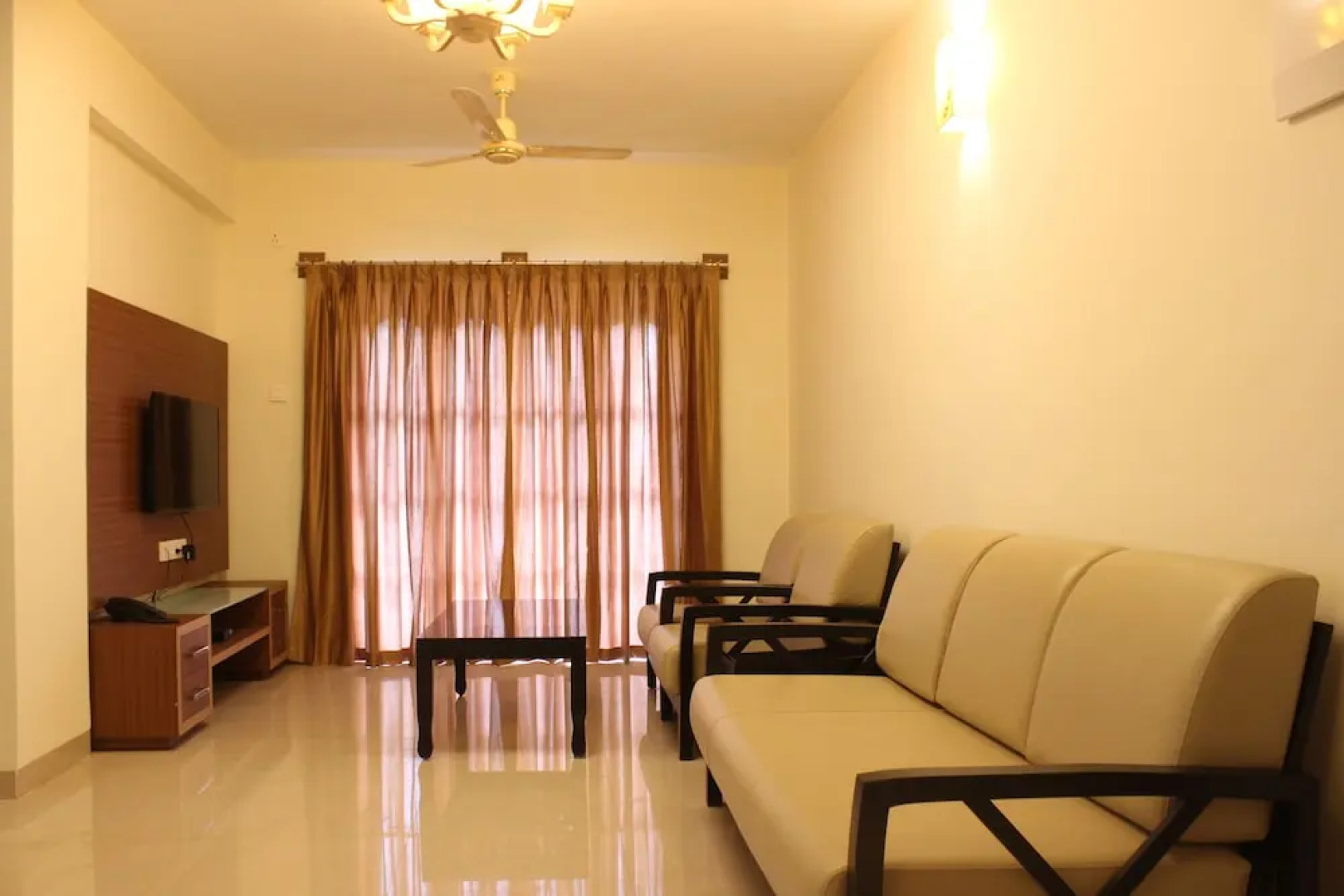 OYO 9290 Home Party 3 BHK North Goa Road
