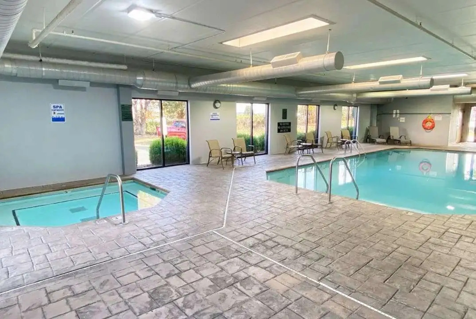 La Quinta Inn & Suites by Wyndham Clarksville