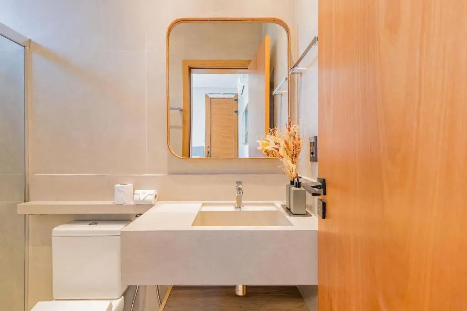 PF56 Casa Alto Padrão 6 Suítes