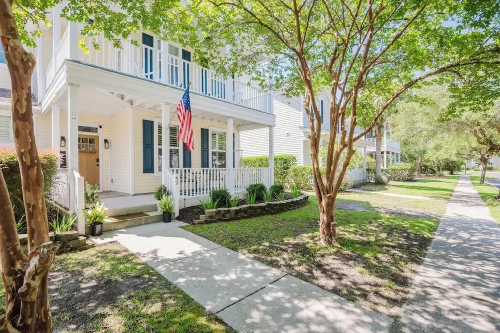 Saltee Cove Coastal Getaway - Charming 3 Bedroom/2.5 Bath Lowcountry Cottage
