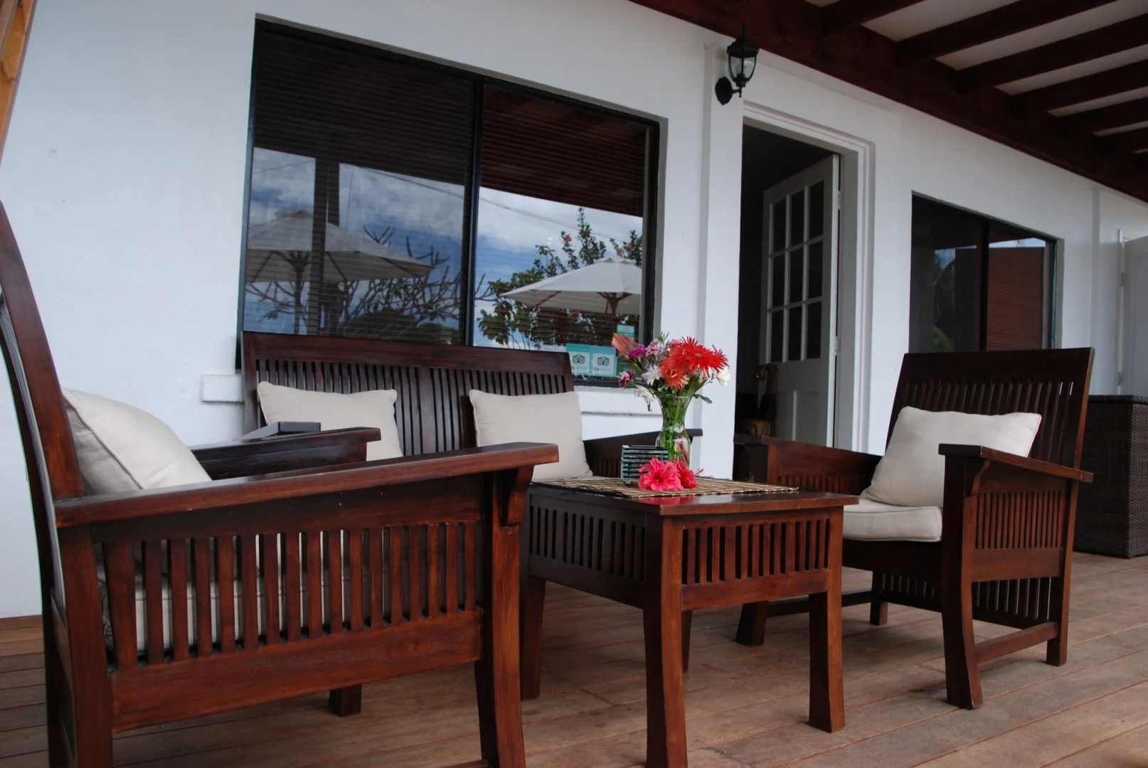 The Seaview Lodge