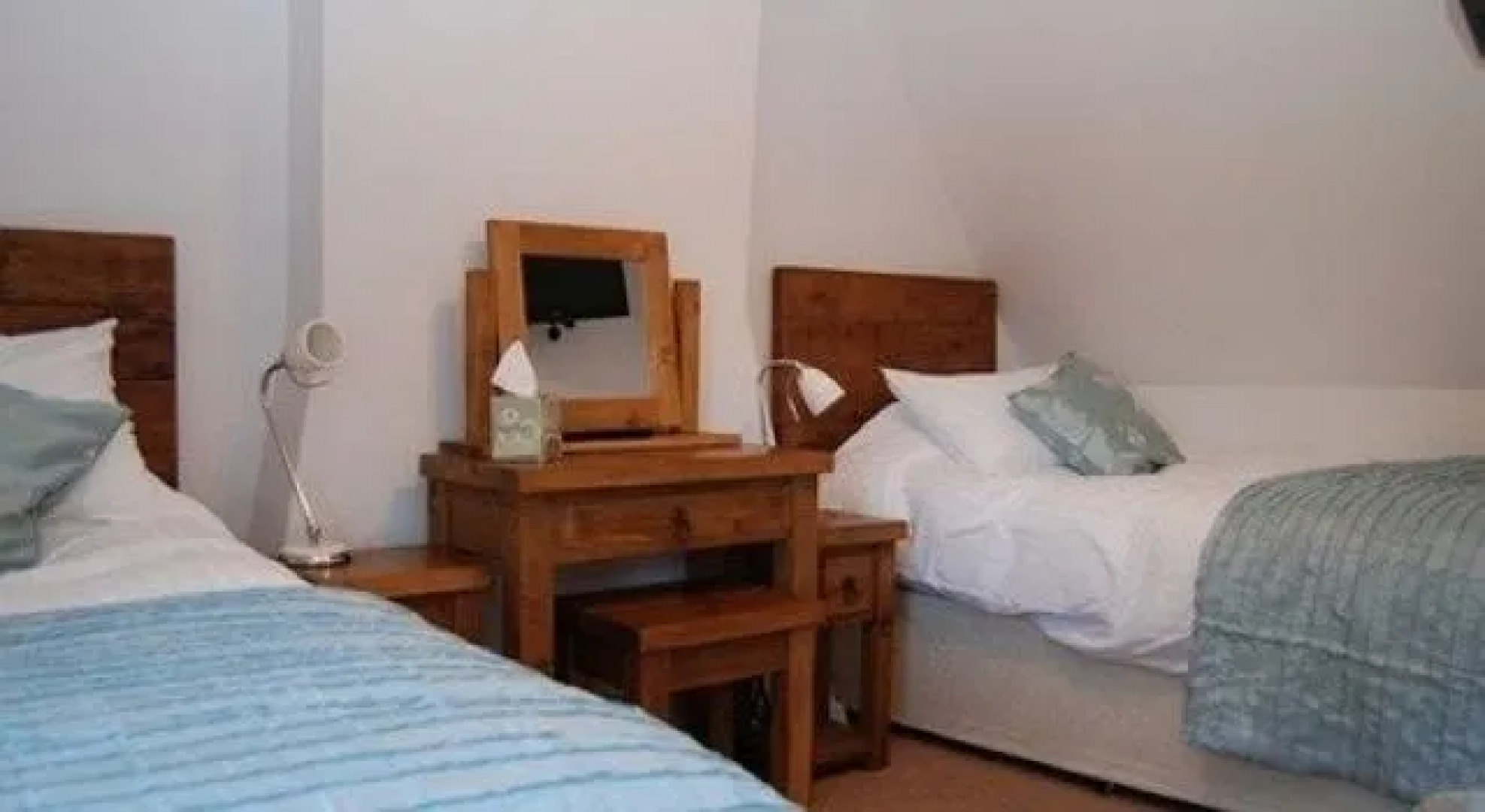 Old Riverview Guesthouse