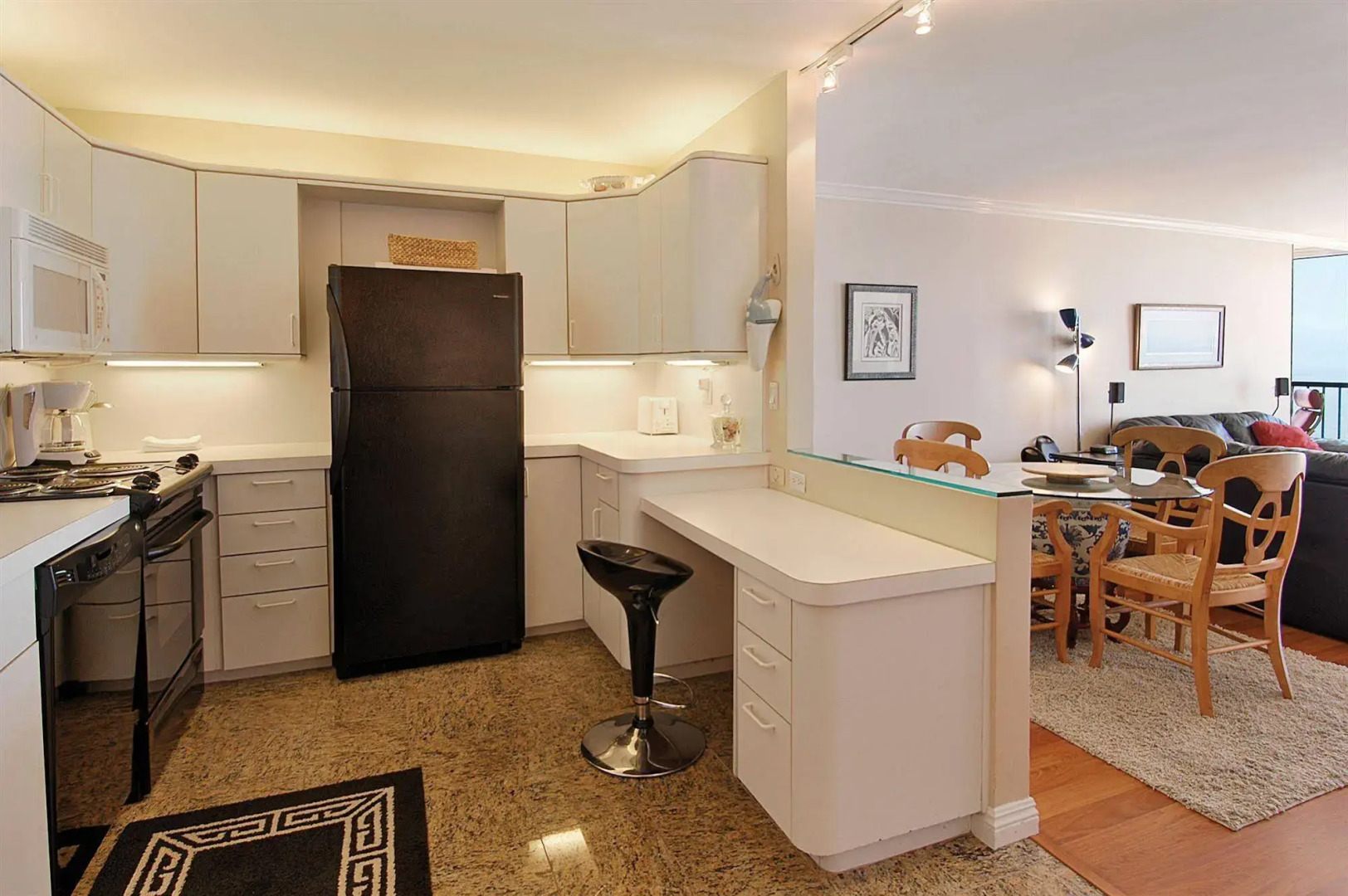 Capri by the Sea by All Seasons Resort Lodging