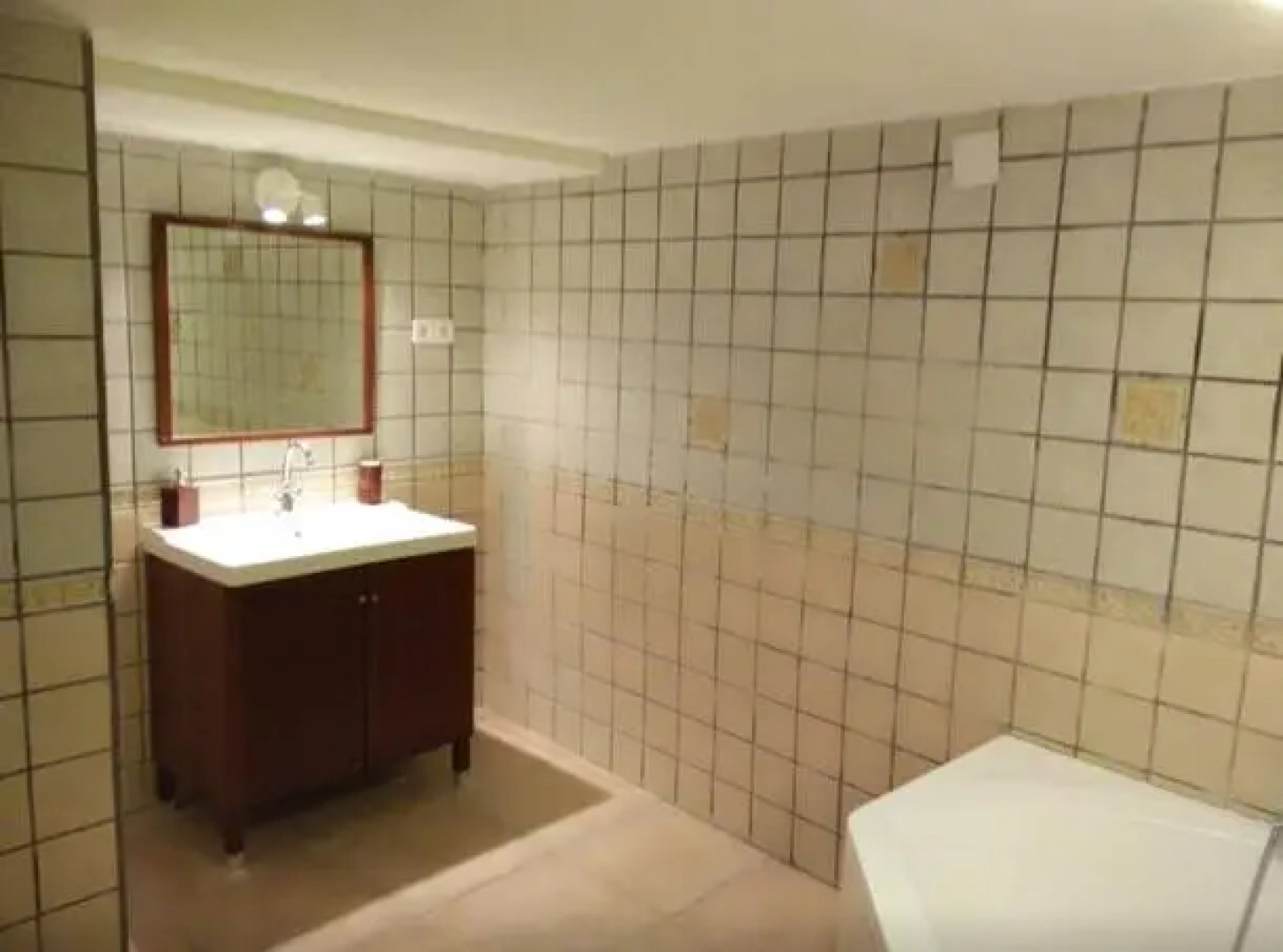 Circuito de Aragon. House up to 16 pax