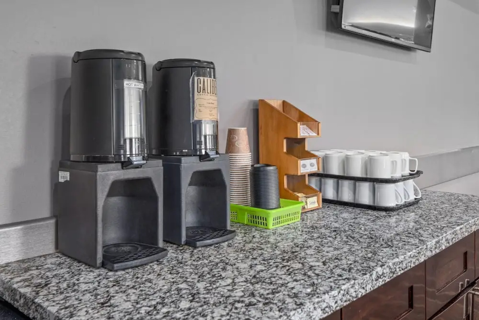 Home Inn and Suites Regina Airport