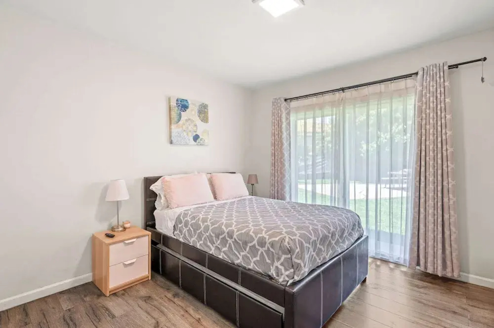 Spacious Family Friendly House in Central Location