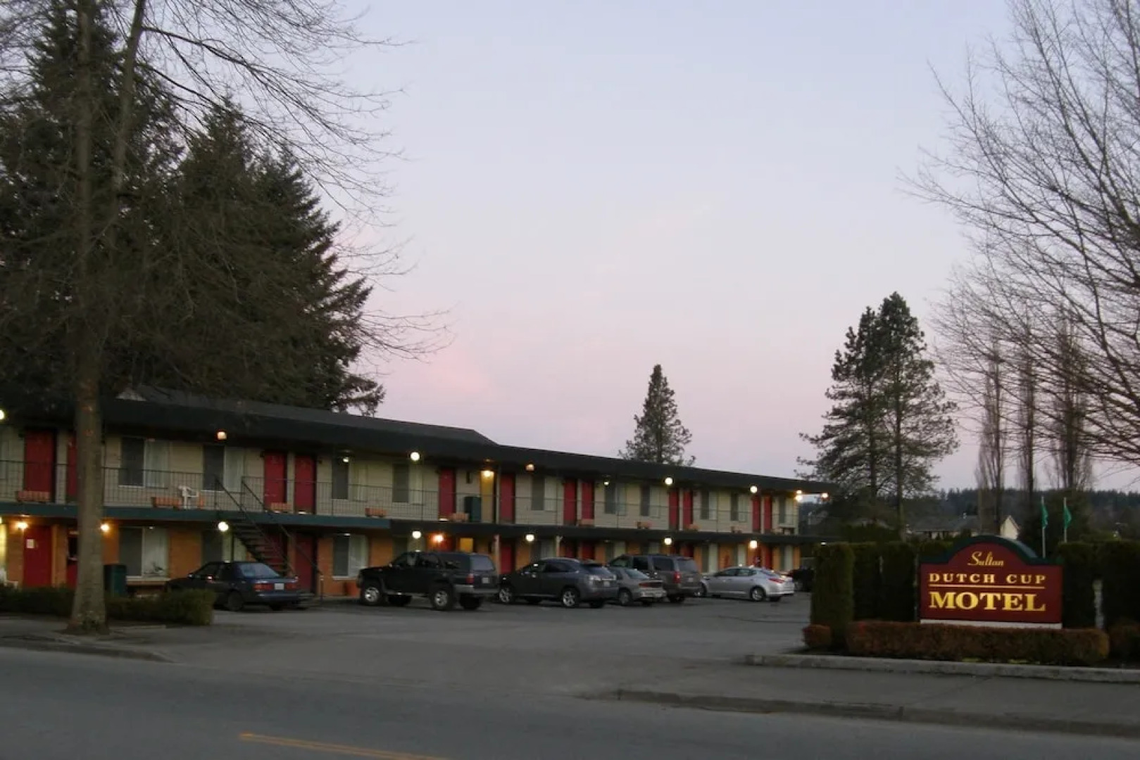 Sultan, Dutch Cup Motel