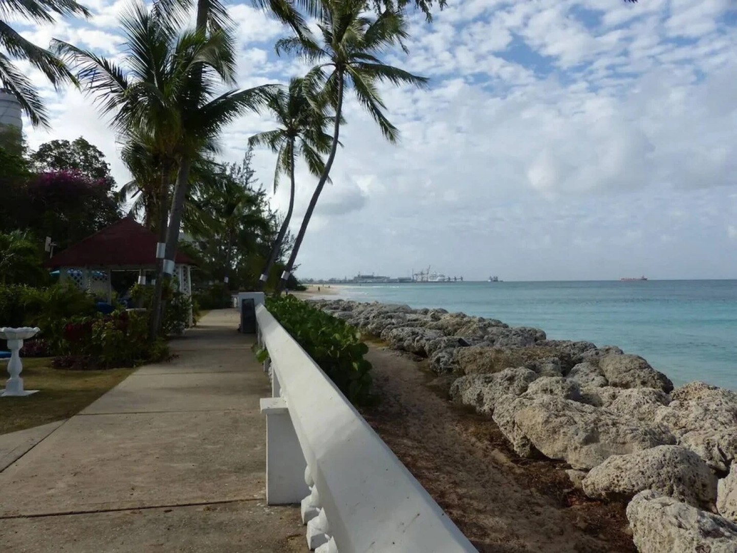 Zenbreak Freshwater Beachfront #5