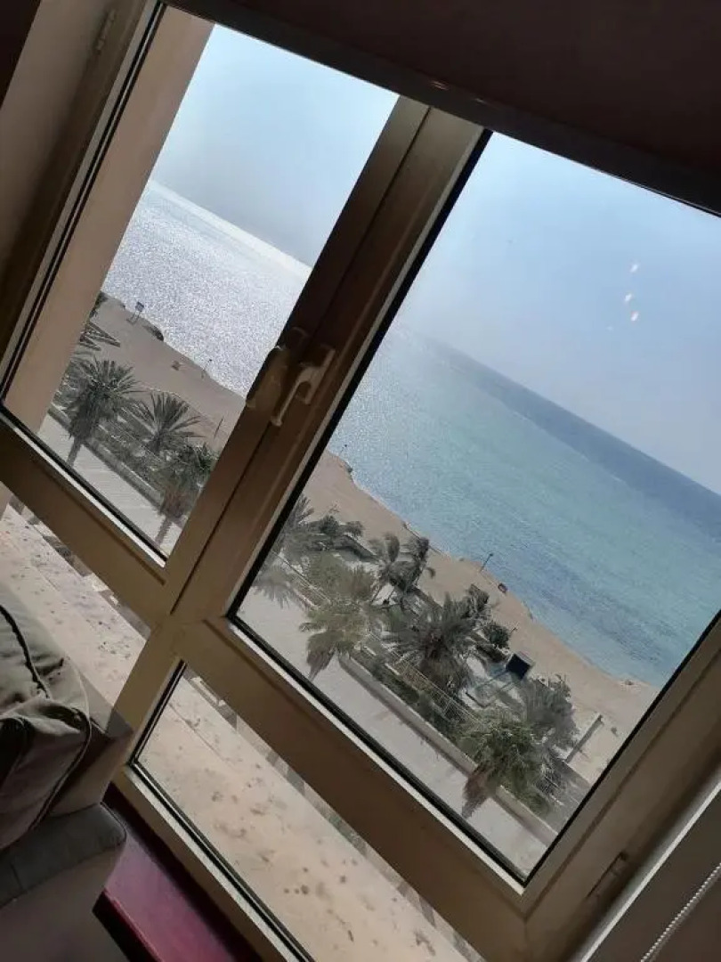 نزل الشاطئ 1 - عائلات فقط