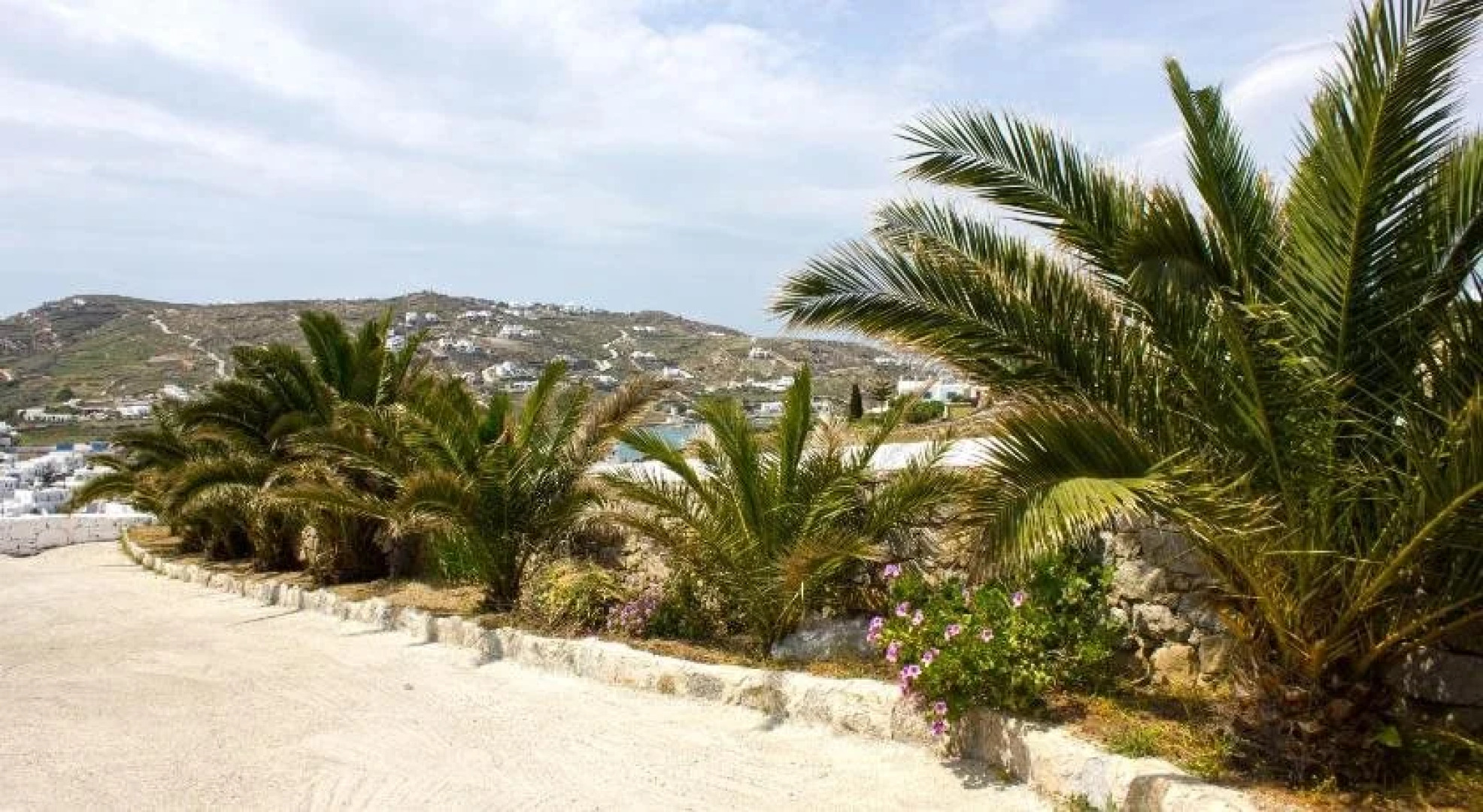 Anixi Lounge Suites - Adults Only