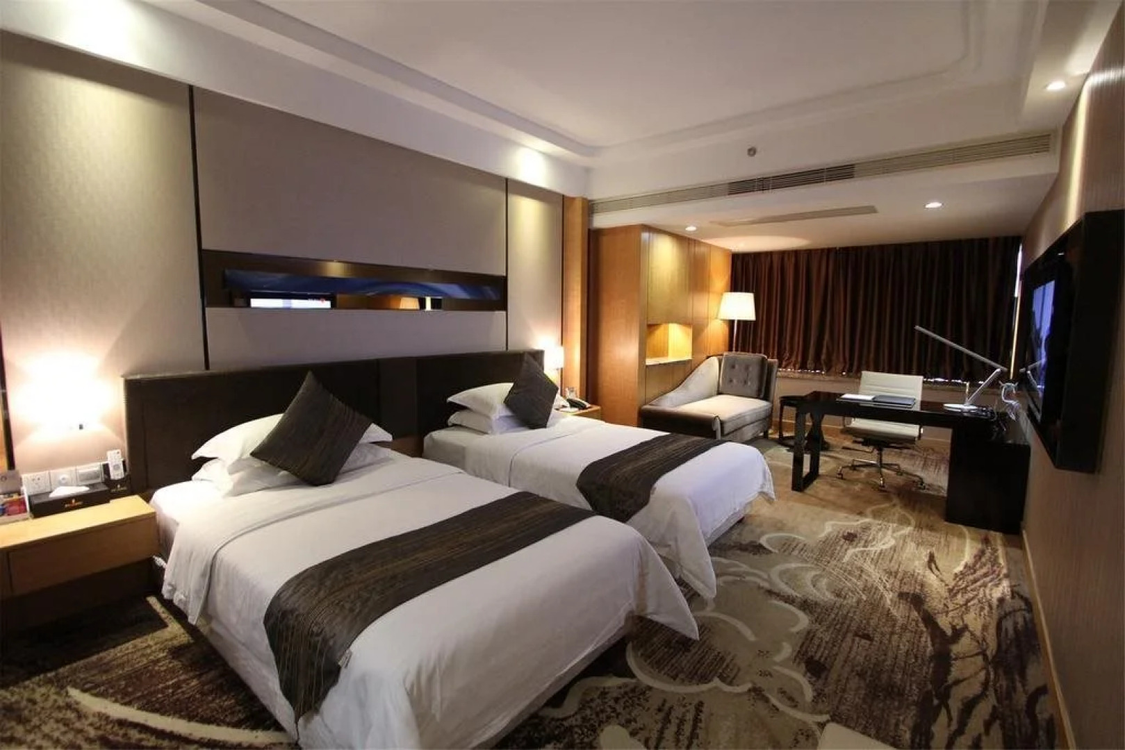 Austin Park Lane Hotel