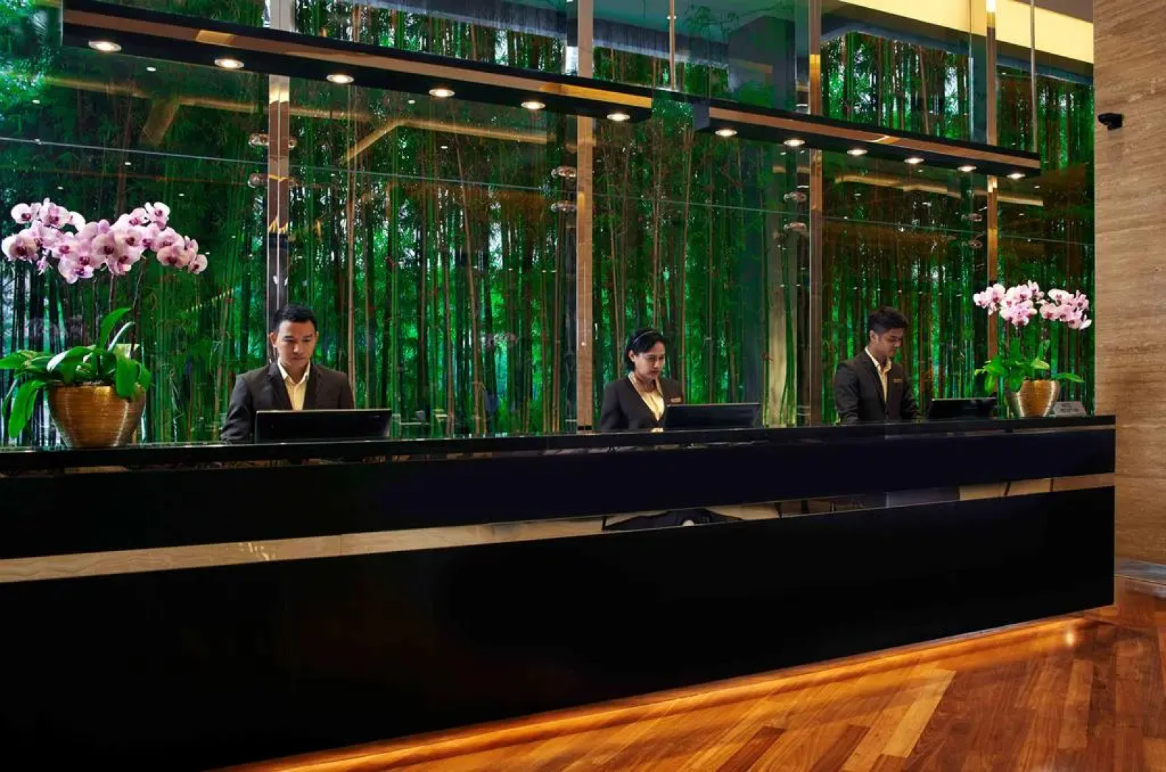 V E Hotel & Residence