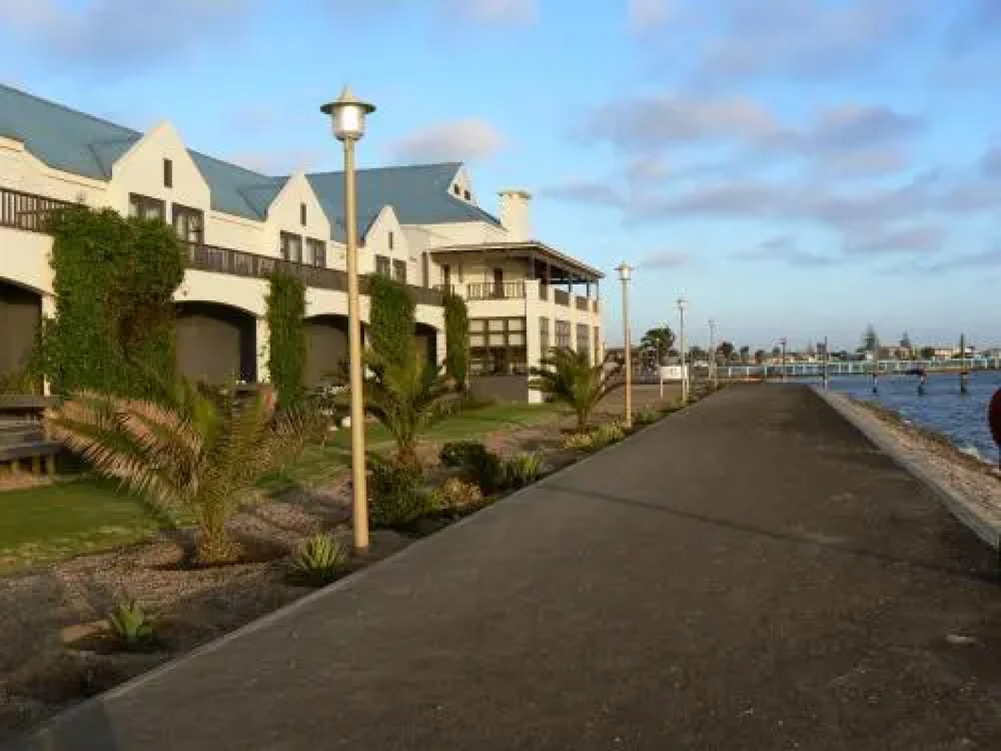 Buschtrommel - Tours & Accommodation