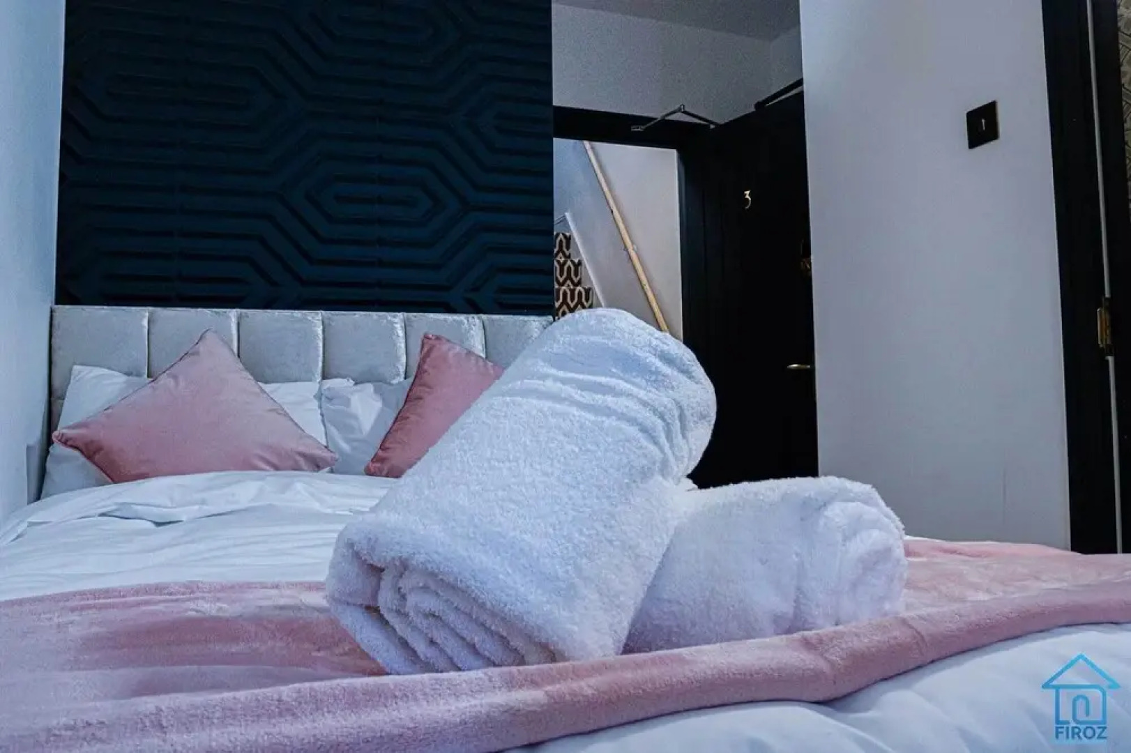 York Contractor House by Firoz Property Management