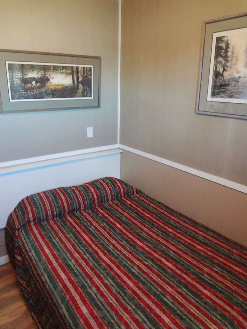 Manor Hostel B&B & Hotel