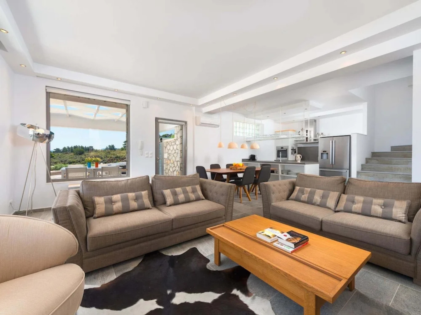 Villa in Rhodes With Infinity Pool & Sea Views