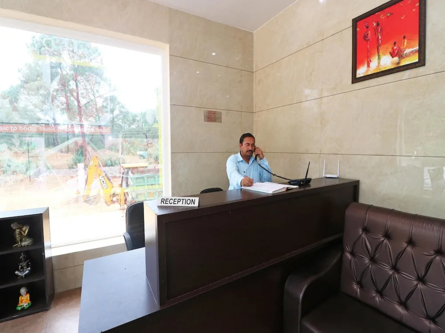 OYO 44370 Vaikunth Resort