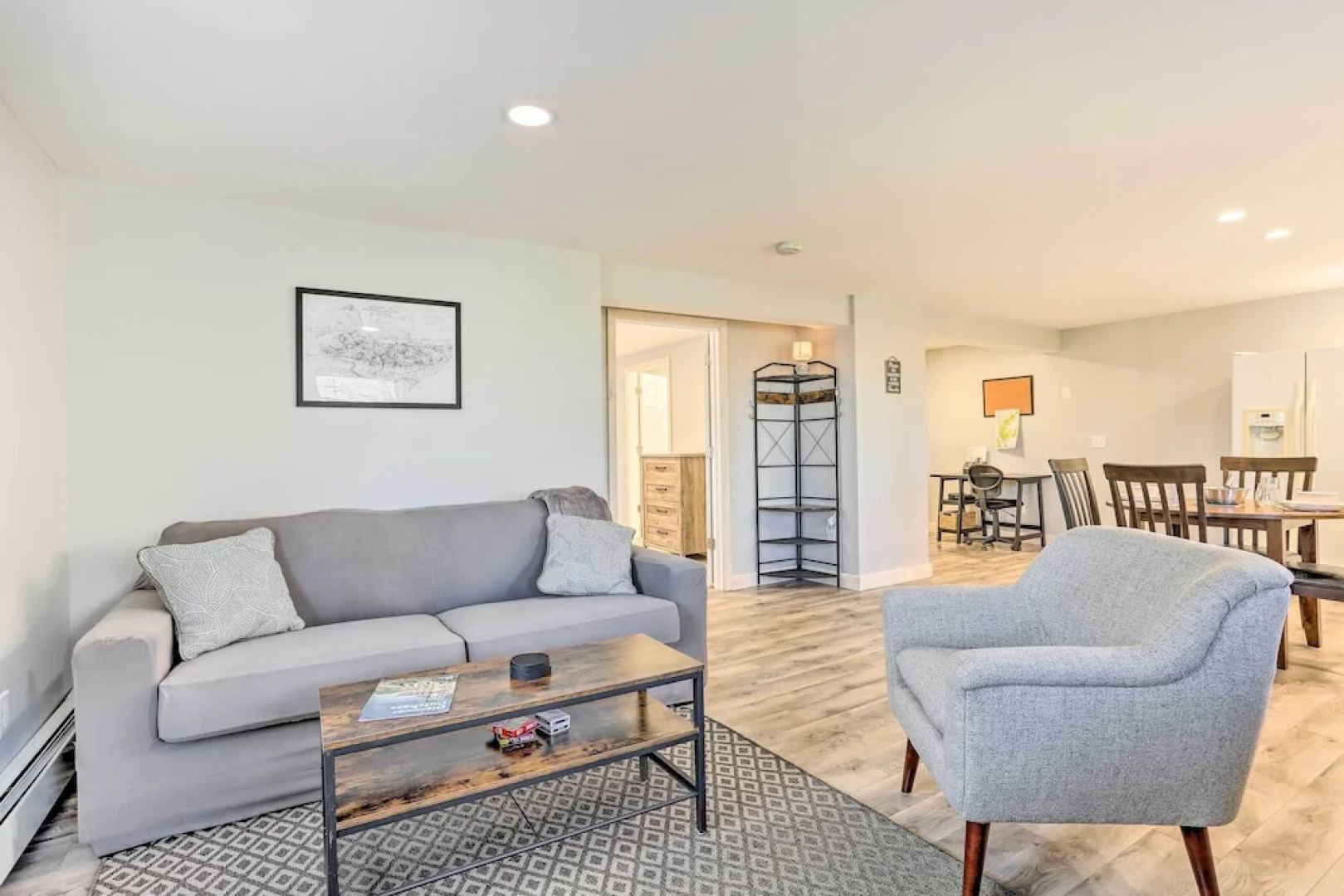 Charming Beacon Apt w/ Fire Pit: Near Hiking!