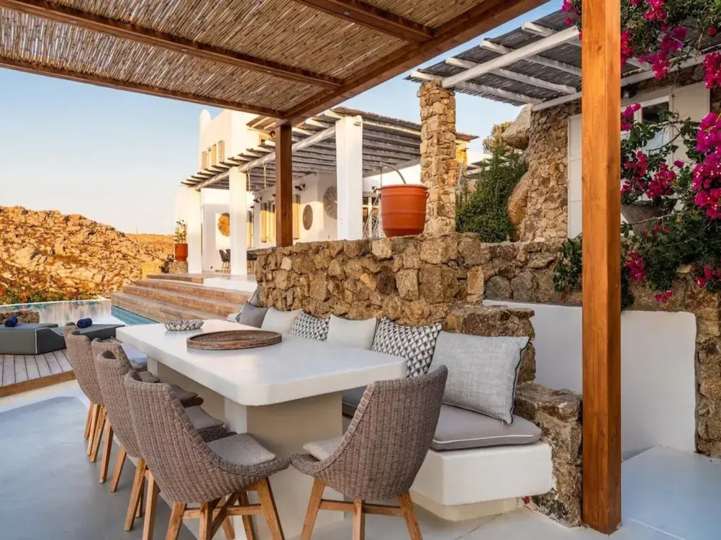 Stunning Villa Surrounded by Lush Greenery