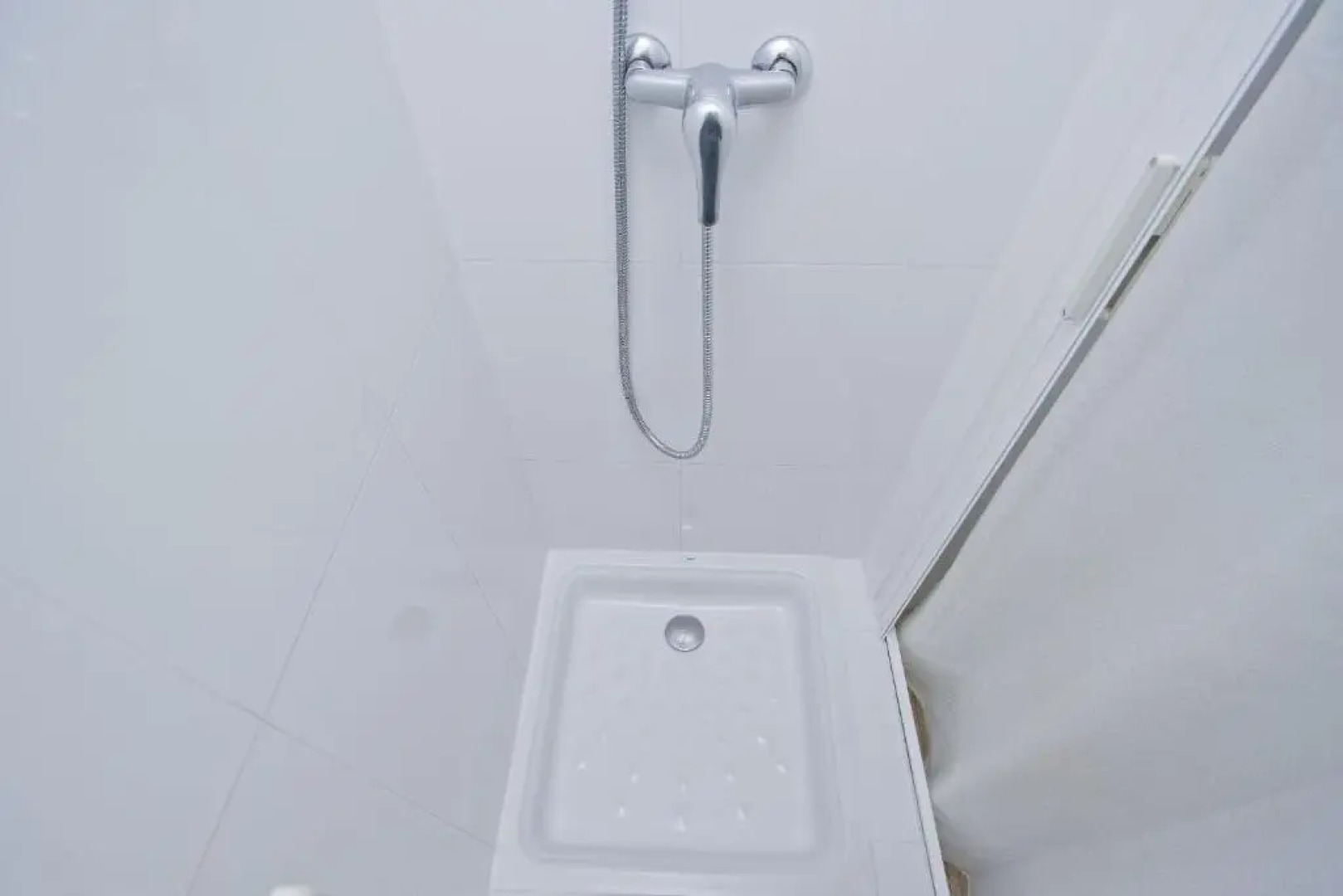 Barcelona City North Hostal