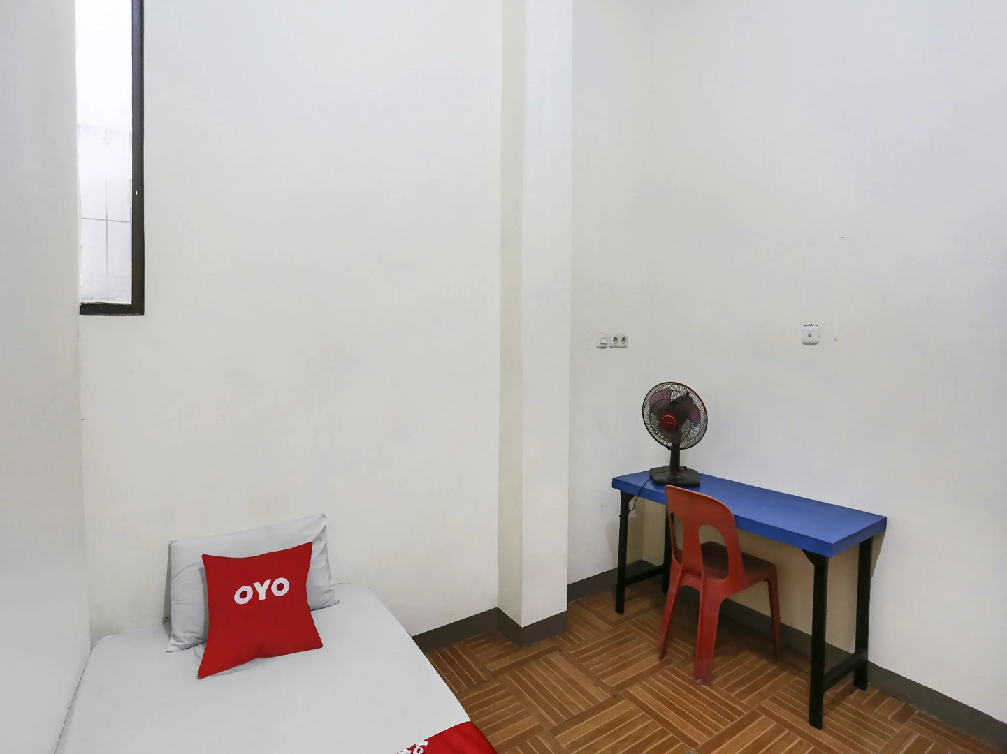 OYO 90825 Hotel Lizha 2