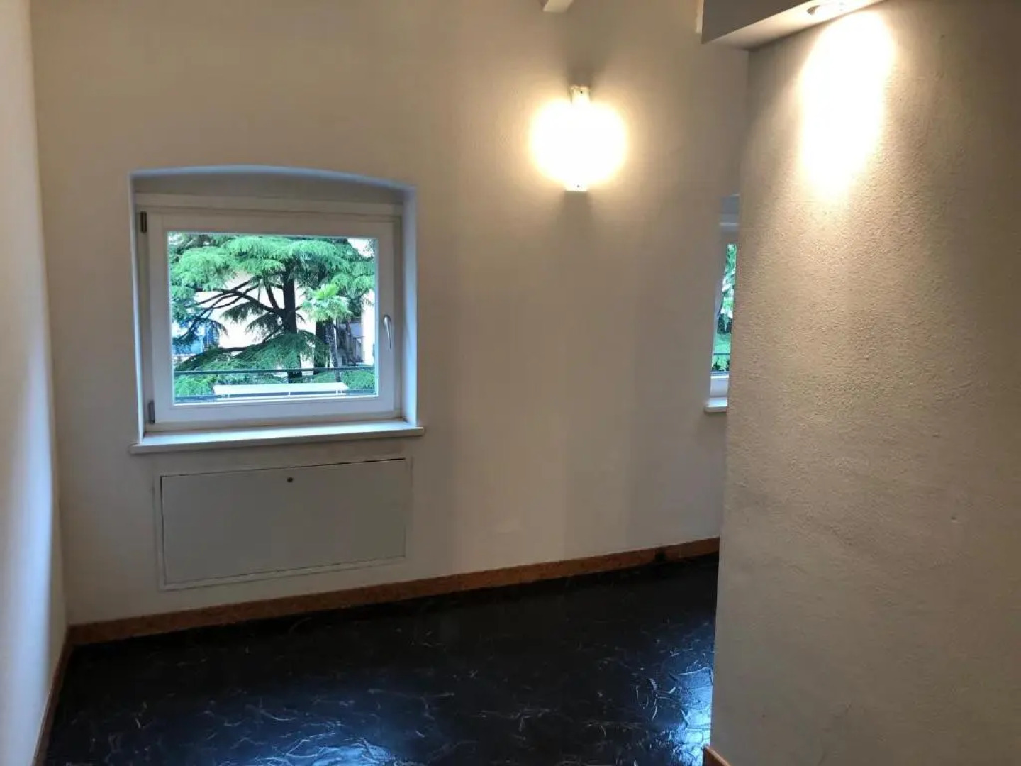 White Residence Apartment