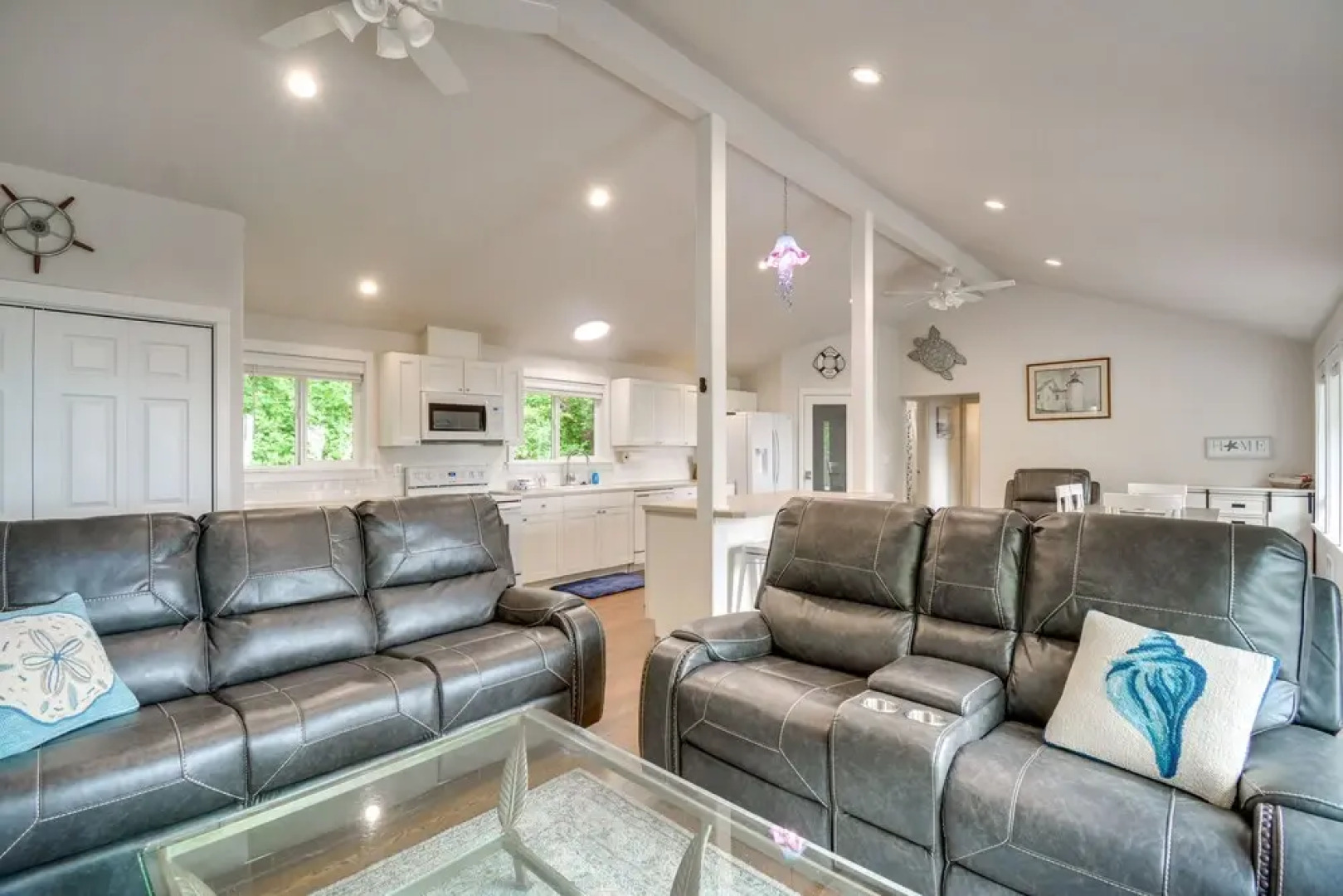 Serene Copalis Beach Getaway: Walk to Beach!