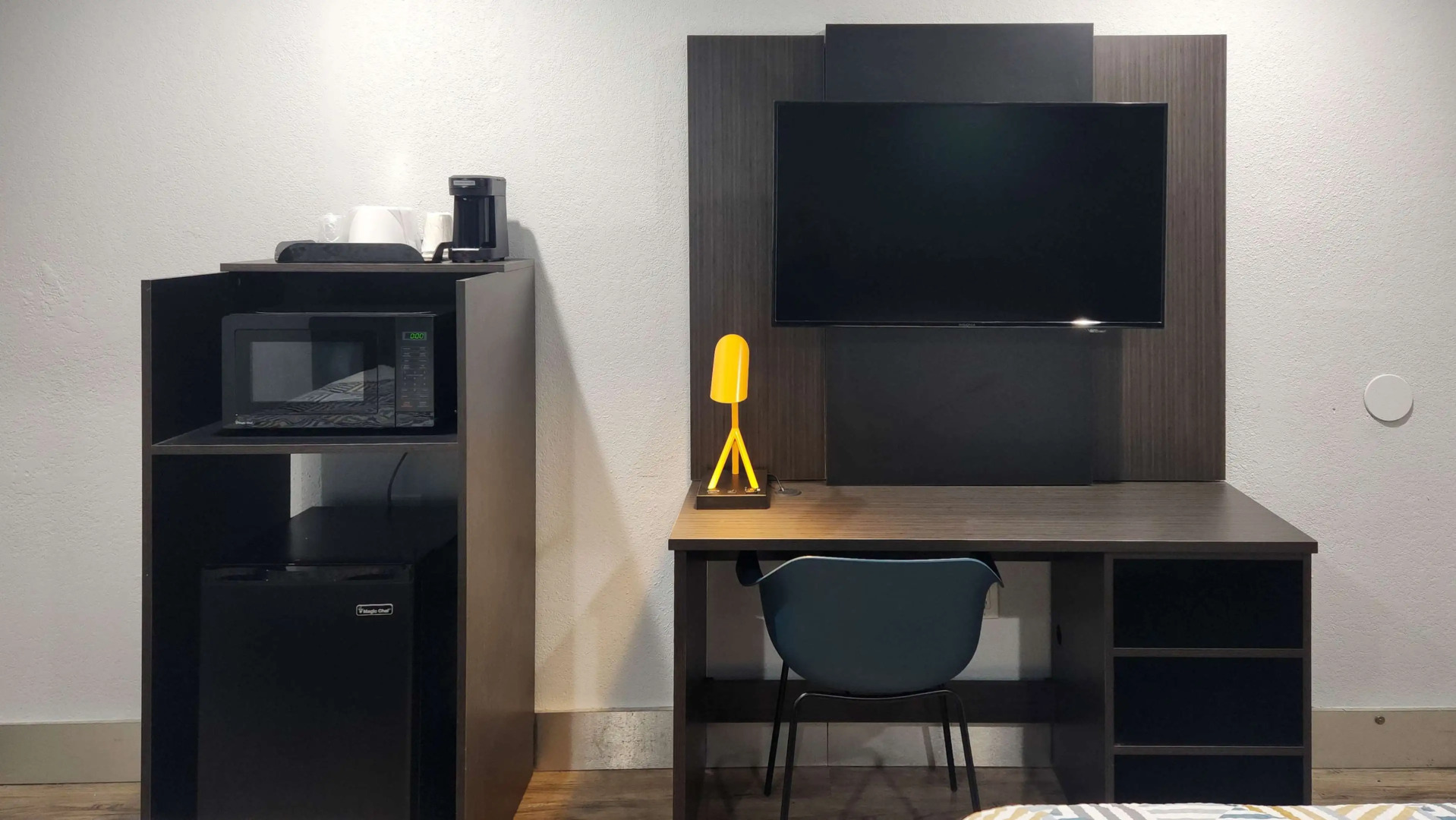 Studio 6 Suites San Ysidro, CA -San Diego South Bay